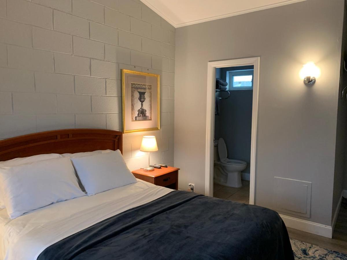 Hill Top Motel Wrightstown Extérieur photo