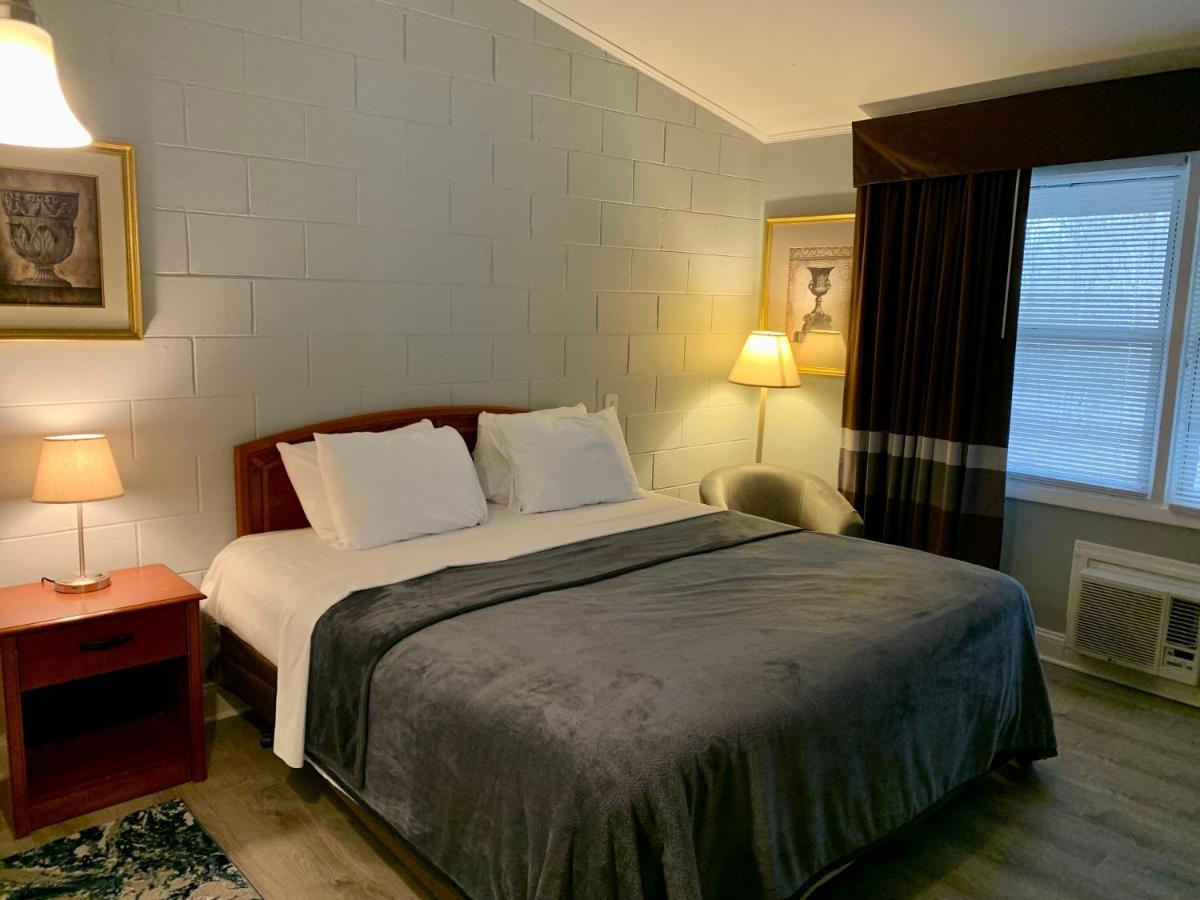 Hill Top Motel Wrightstown Extérieur photo